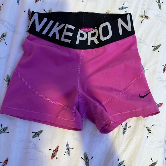hot pink nike pro shorts 3” - Picture 1 of 4